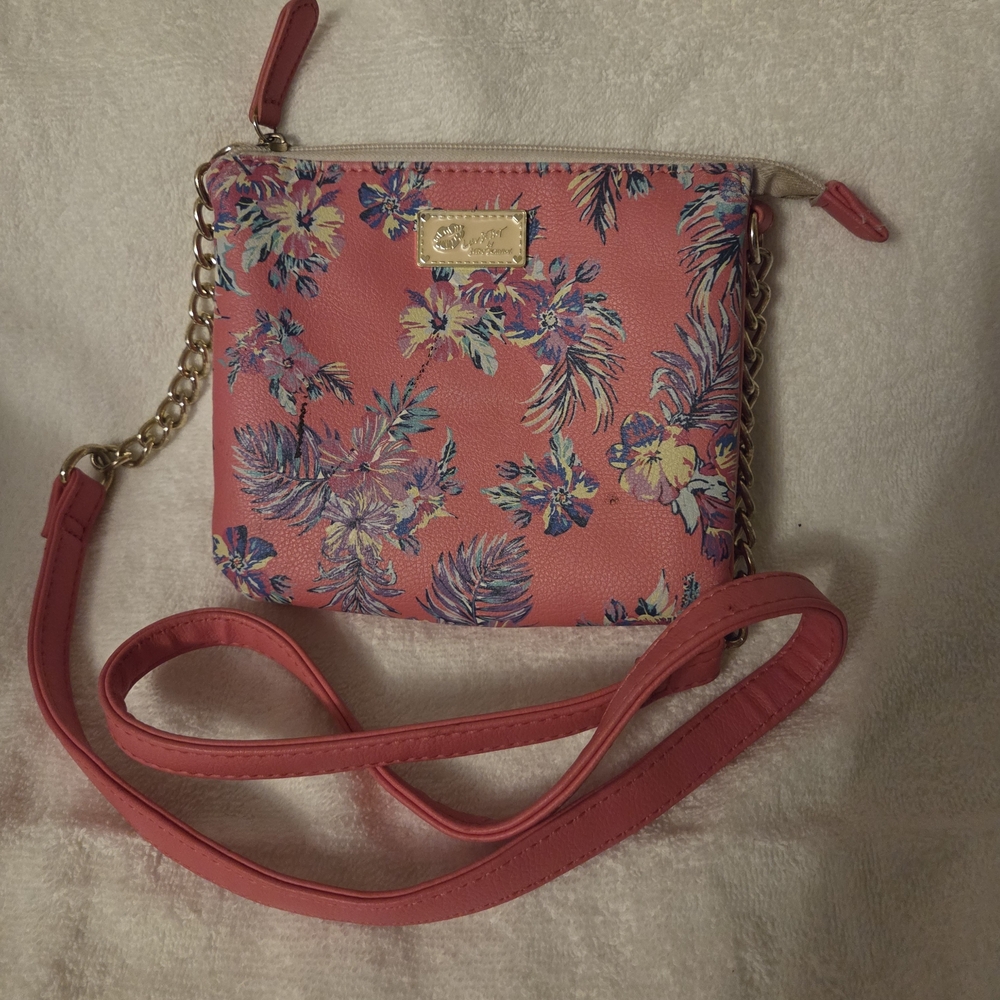EUC Betsey Johnson Pink Floral Crossbody Bag with Gold Chain